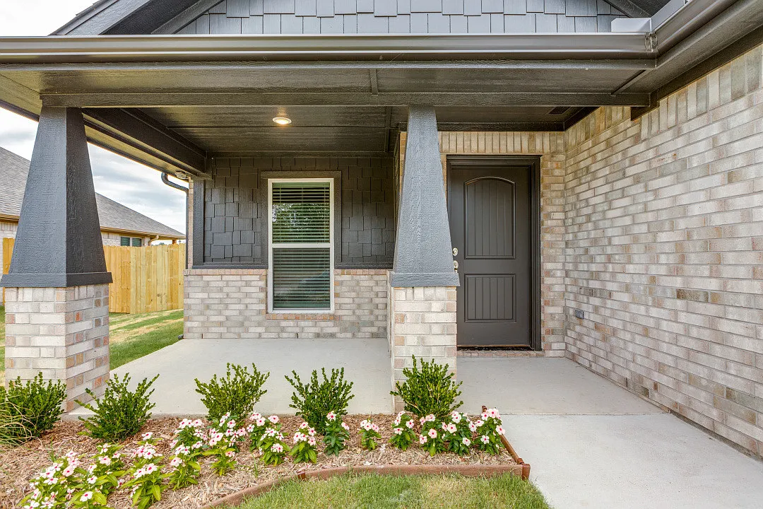 3 bed, 1450 sqft, $1,950 — Photo 2