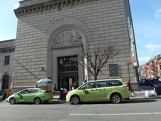 Rented by Compass | media 11