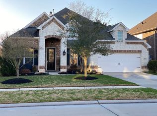 811 Valley Ridge Dr, Rosenberg, TX 77469
