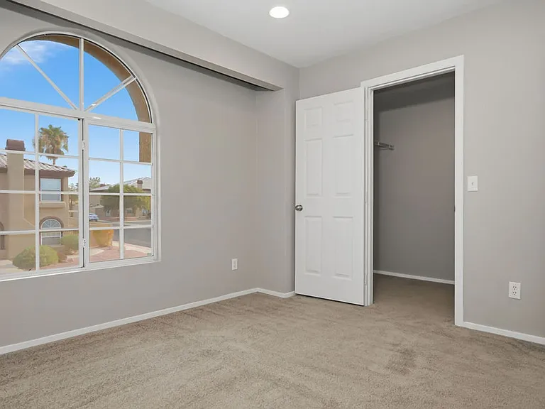 688 Harbor Mist Ave — Photo 17