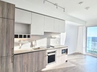 950 Portage Pkwy #4905, Vaughan, ON L4K 4Z4
