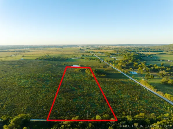 3 N 260th Rd, Mounds, OK 74047