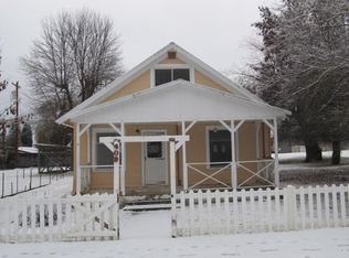 409 Houghton St, Ione, WA 99139
