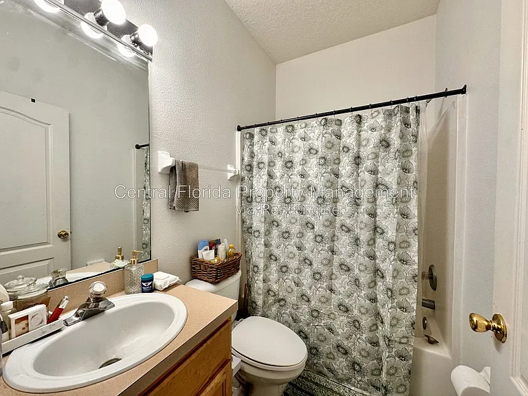 4226 Waterside Pointe Cir — Photo 18