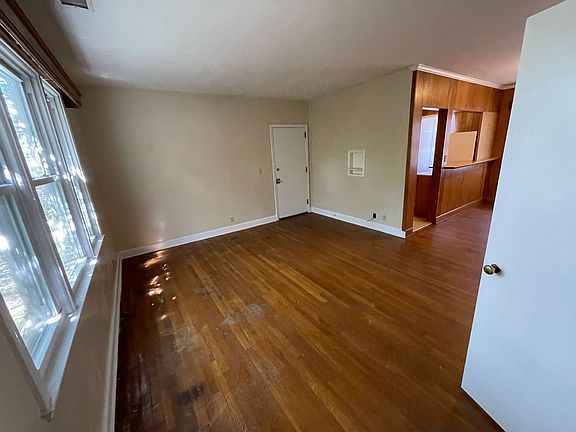 3rd image of 707 N Lafayette St #4B