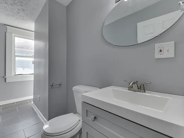 2109 Barth Ave — Photo 11