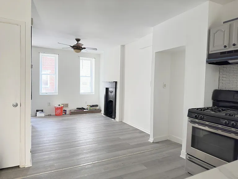 1026 S Cleveland St — Photo 12
