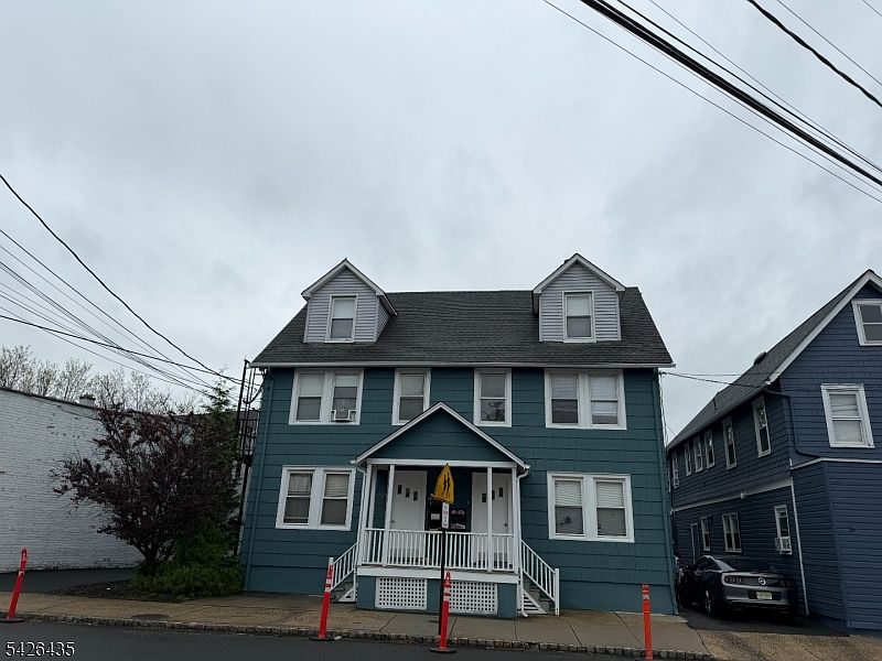 1st image of 526 Morris Ave