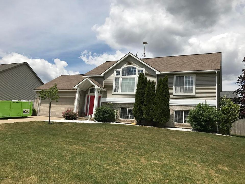 1st image of 1369 Bentree Dr SE