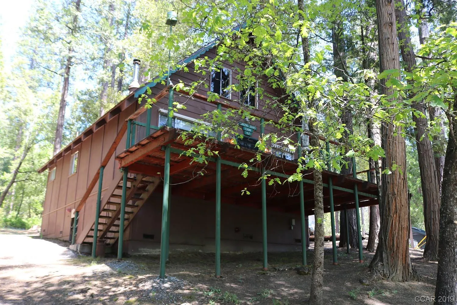 469 Blackbird Ln photo 1