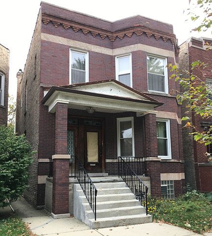 1st image of 3813 N Claremont Ave #1