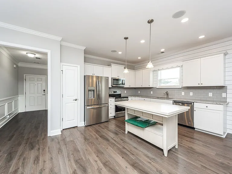 177 Hayworth Rd — Photo 12