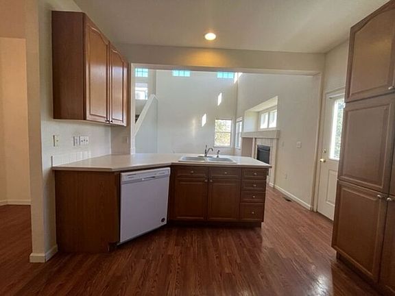 3rd image of 3979 Evans Ct