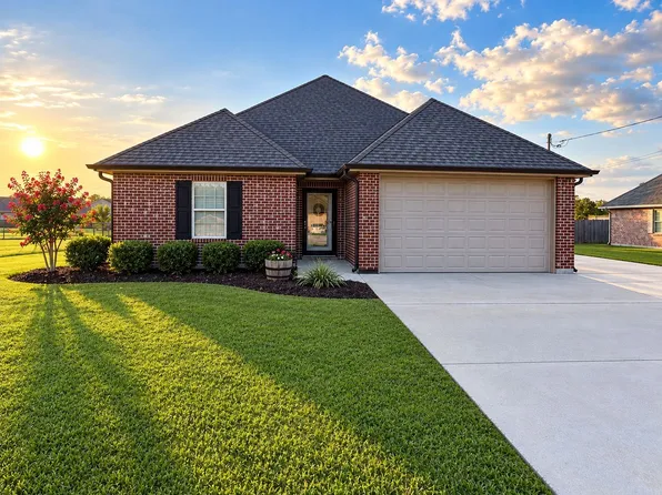 145 Belle Isle Dr, Thibodaux, LA 70301