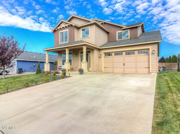 703 Summit Ave, Moxee, WA 98936