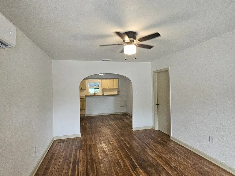 335 Baker Ave — Photo 5