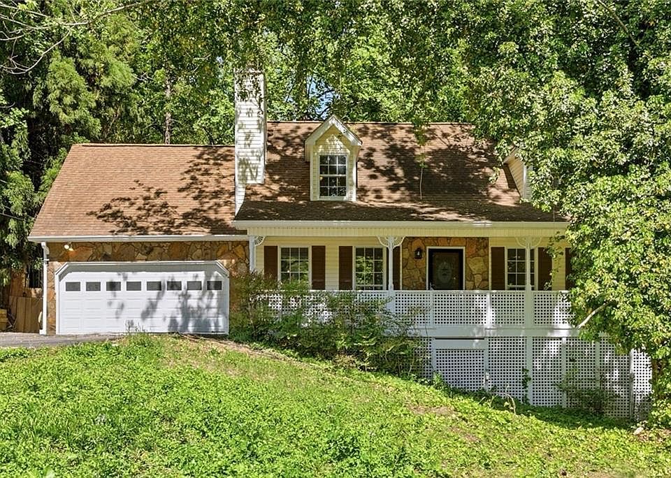 1st image of 4661 Spring Ridge Dr