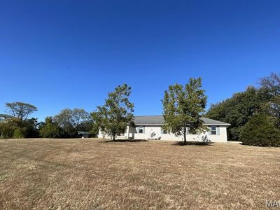 15225 Old State Rd, Carlyle, IL, 62231