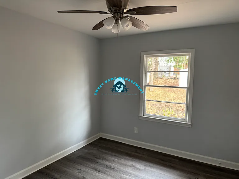 388 Olsen Ave — Photo 4
