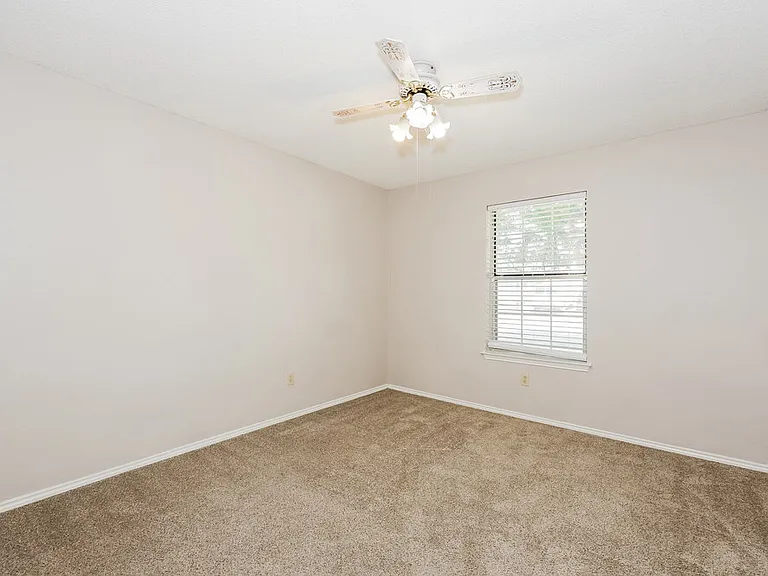 1224 Nicole Way — Photo 12
