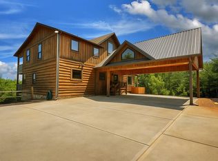 406 Hope Dr, Blue Ridge, GA 30513