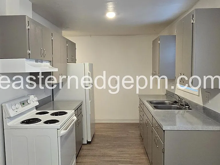 305-339 NW 8th Ave — Photo 33