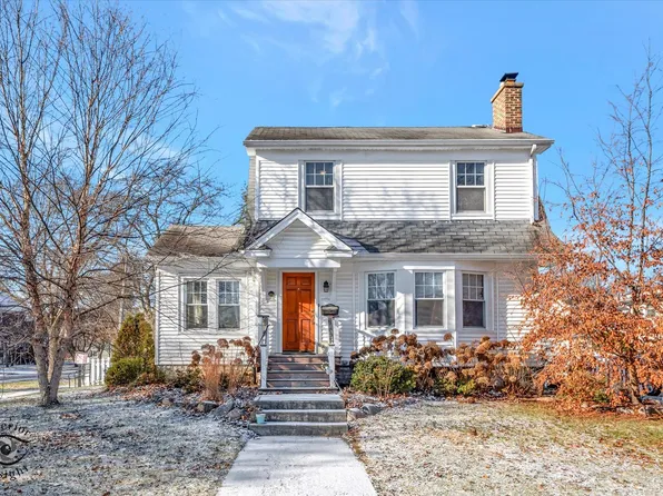 510 S Knollwood Dr, Wheaton, IL 60187