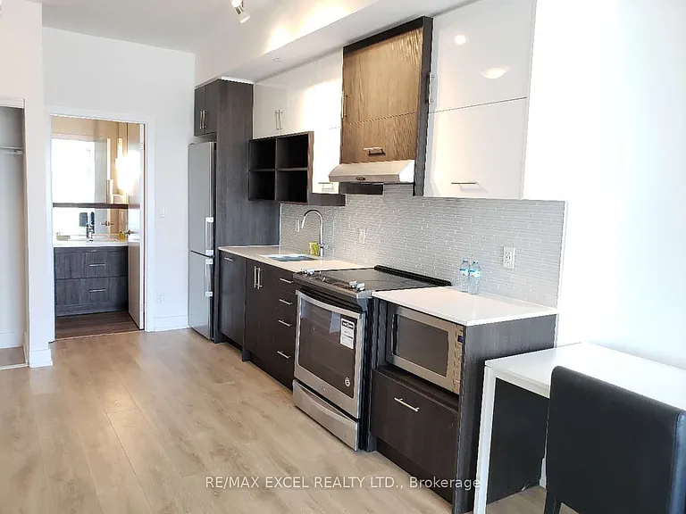 150 Fairview Mall Dr #212 — Photo 11