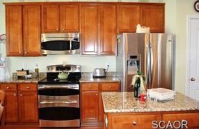 4th image of 18301 Port Cir