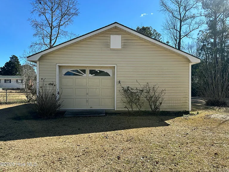1030 Daniel Dr — Photo 17