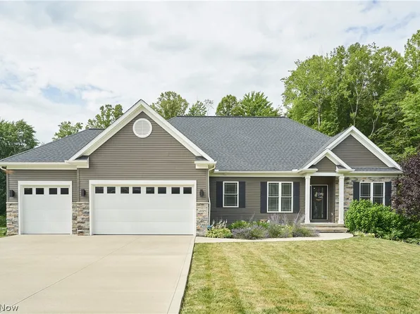 12225 Crossroads Dr, Concord Township, OH 44077