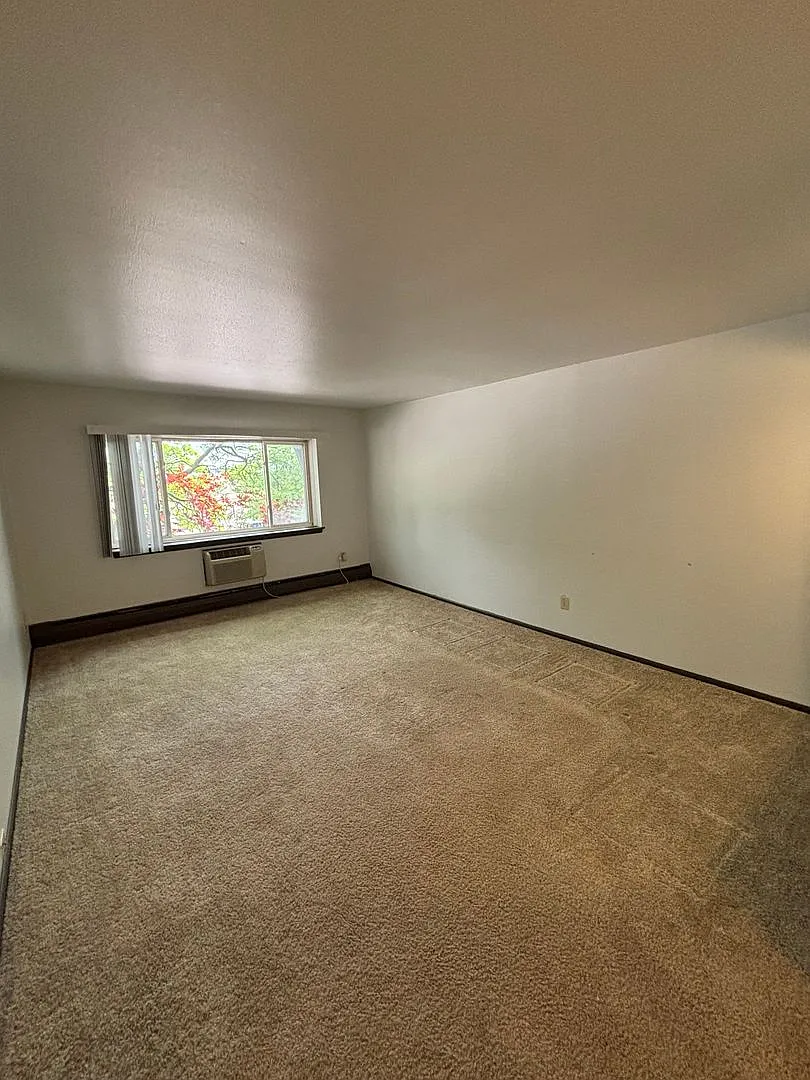 10628 W Dakota St. — Photo 3