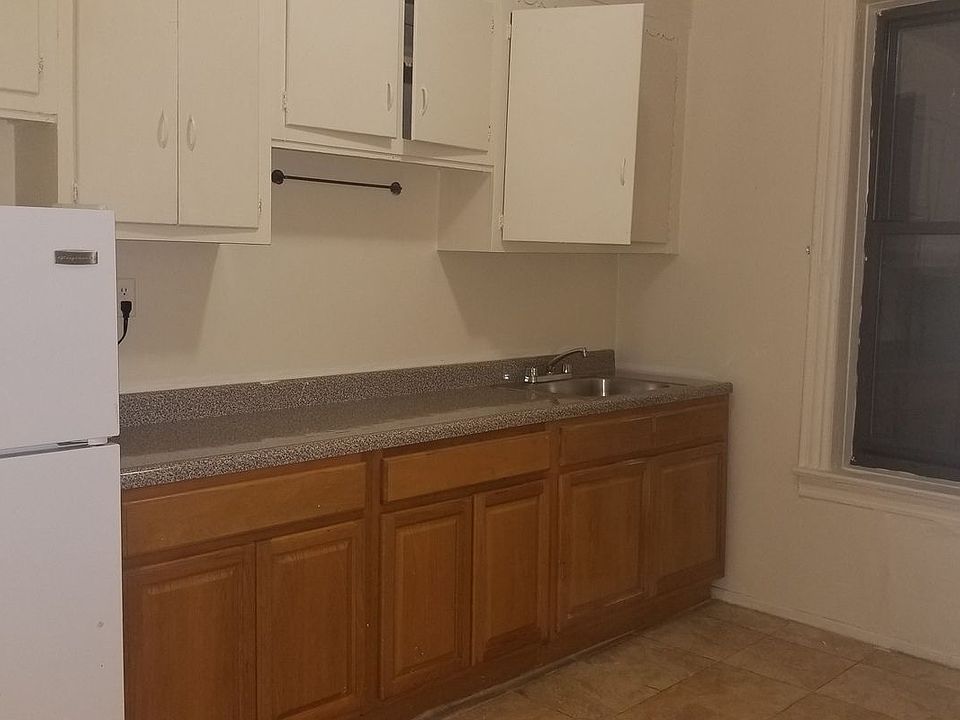 1st image of 1335 Eastern Pkwy APT 17B