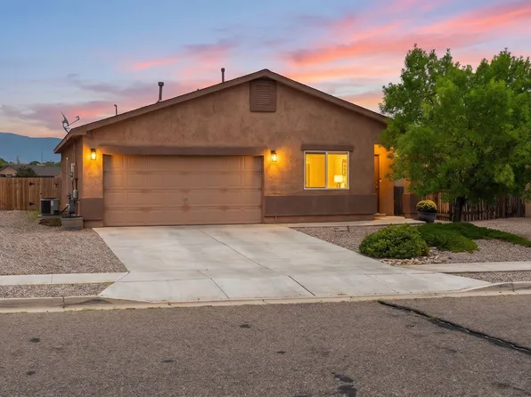 15 Tome Vista Dr, Los Lunas, NM 87031