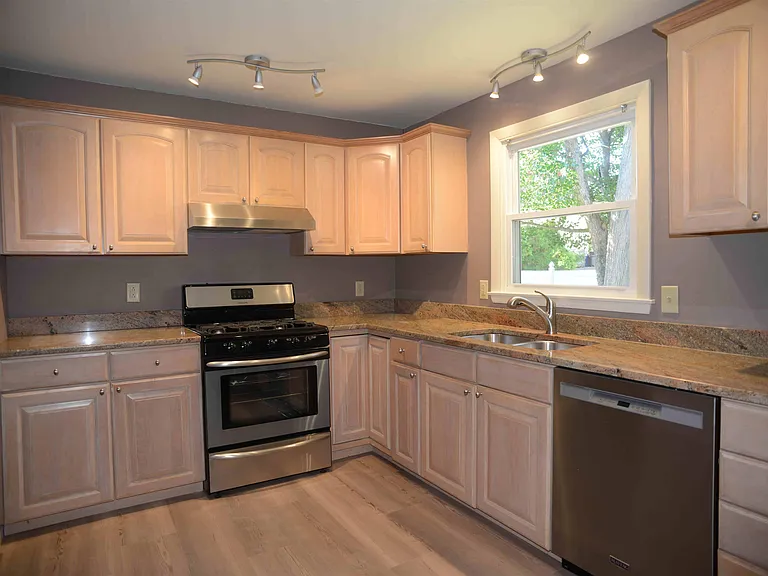 311 McKinley Rd — Photo 23