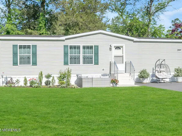 120 Circle Drive, Manchester, NJ 08759