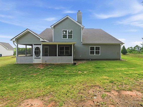 3rd image of 177 Loch Way