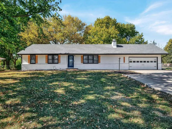 3531 SE Croco Rd, Topeka, KS 66605