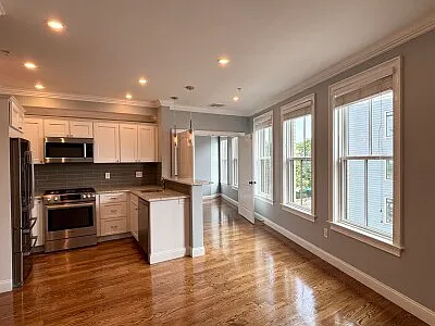 2 bed, $3,400 — Photo 1