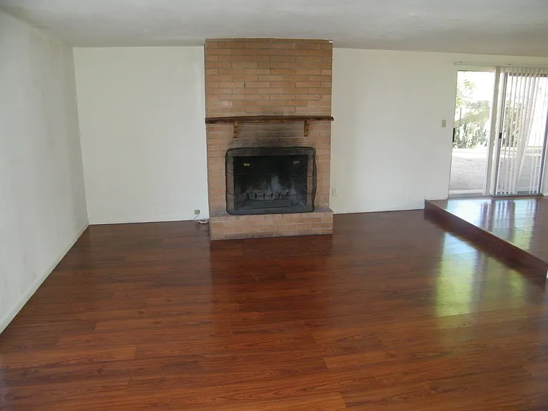 618 N Medford Dr — Photo 10