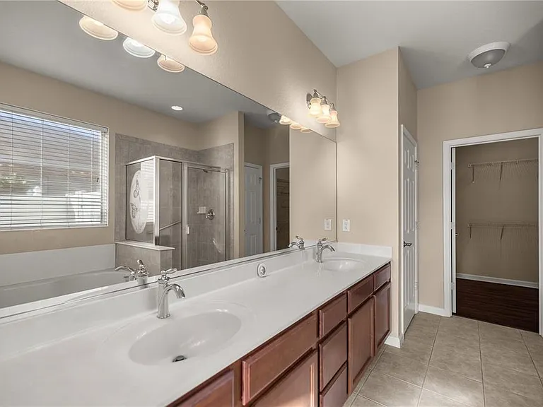 4073 SW 47th Ct — Photo 16