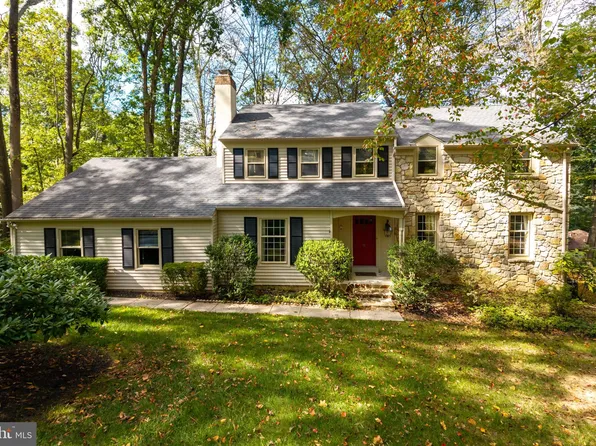 6 Holleran Dr, Downingtown, PA 19335