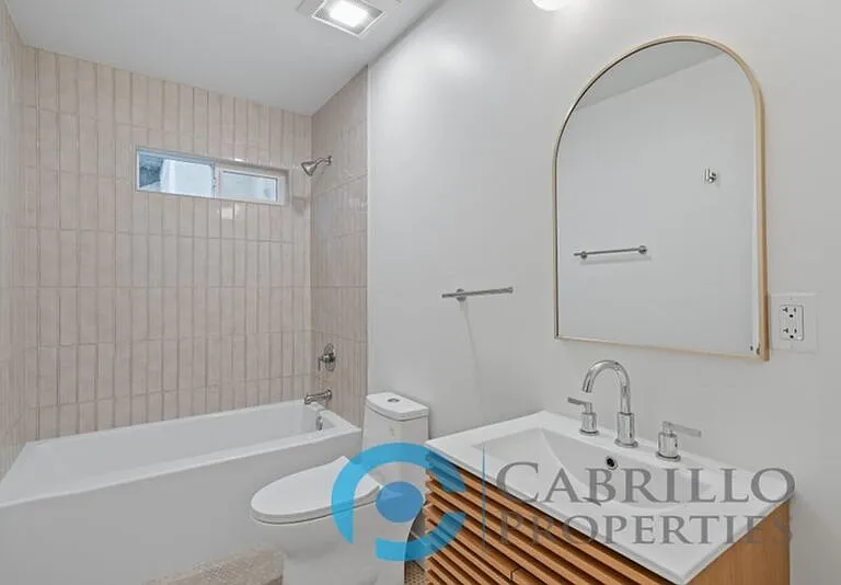 3645 Logan Ave — Photo 11