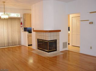 13 Wood Duck Pond Rd, Bedminster, NJ 07921