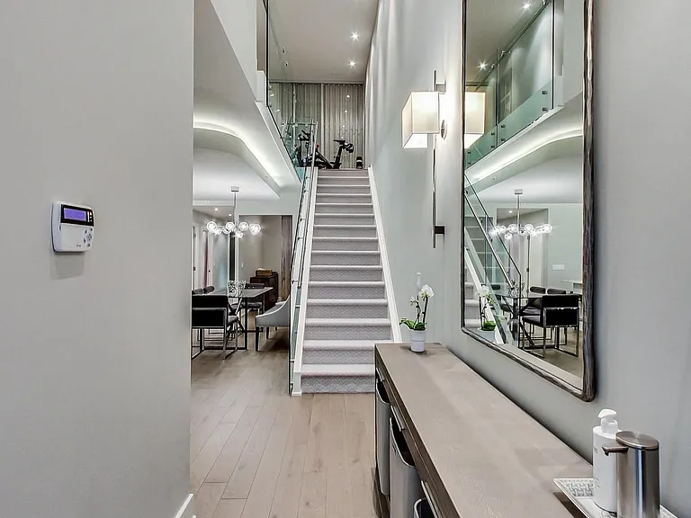 30 Nelson St #Townhouse 24 — Photo 3