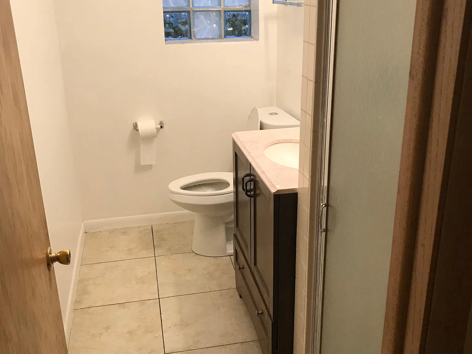 8431 W Berwyn Ave — Photo 2