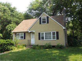 673 New London Rd, Groton, CT 06355