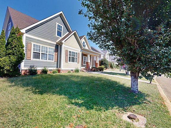 3rd image of 105 Atlantic Ave