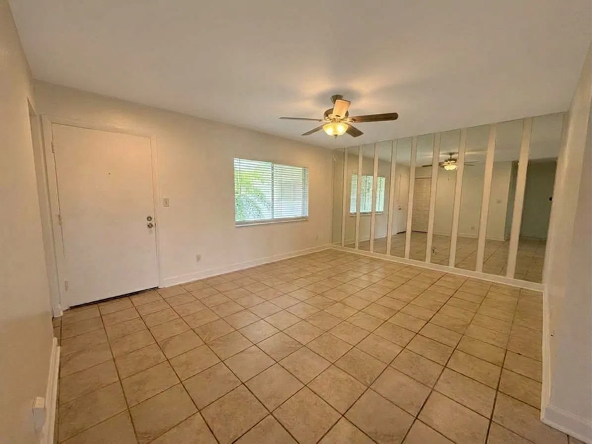 2 bed, 1120 sqft, $1,700 — Photo 3