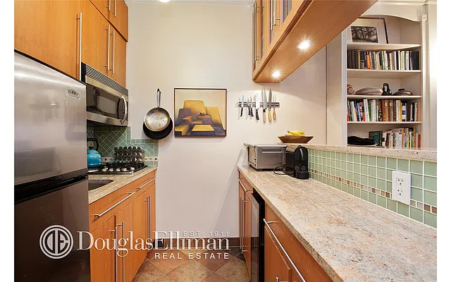 Sold by Douglas Elliman | media 17